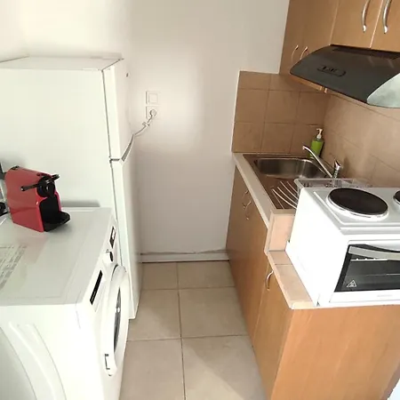 Dedalos N2 Mountain View Apartment-30 Metres From The Stalida